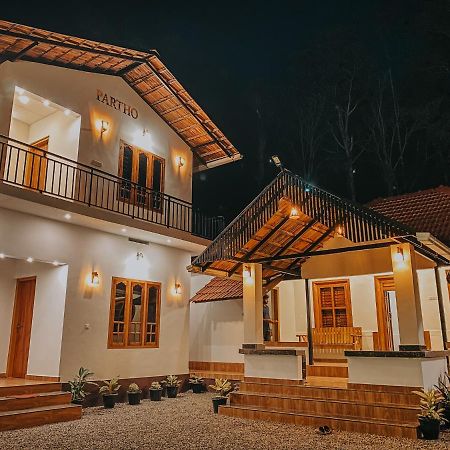 Partho Home Stay Padinjarathara Ngoại thất bức ảnh