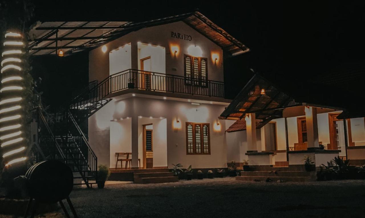 Partho Home Stay Padinjarathara Ngoại thất bức ảnh