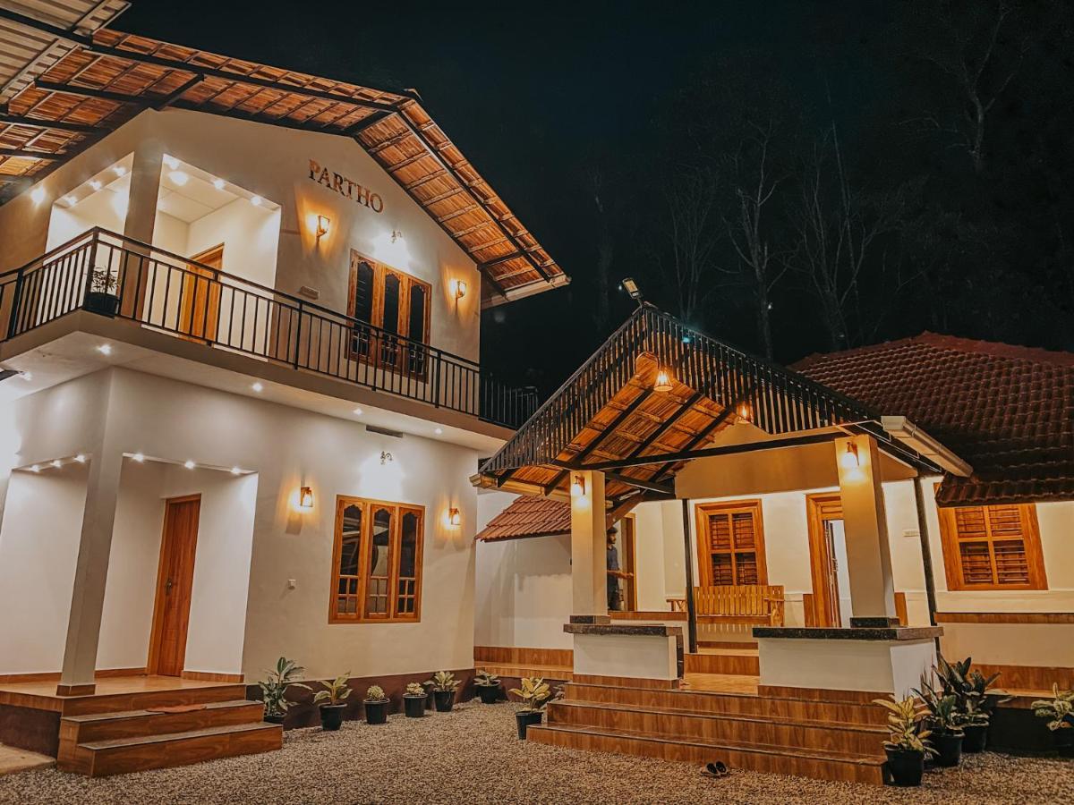 Partho Home Stay Padinjarathara Ngoại thất bức ảnh