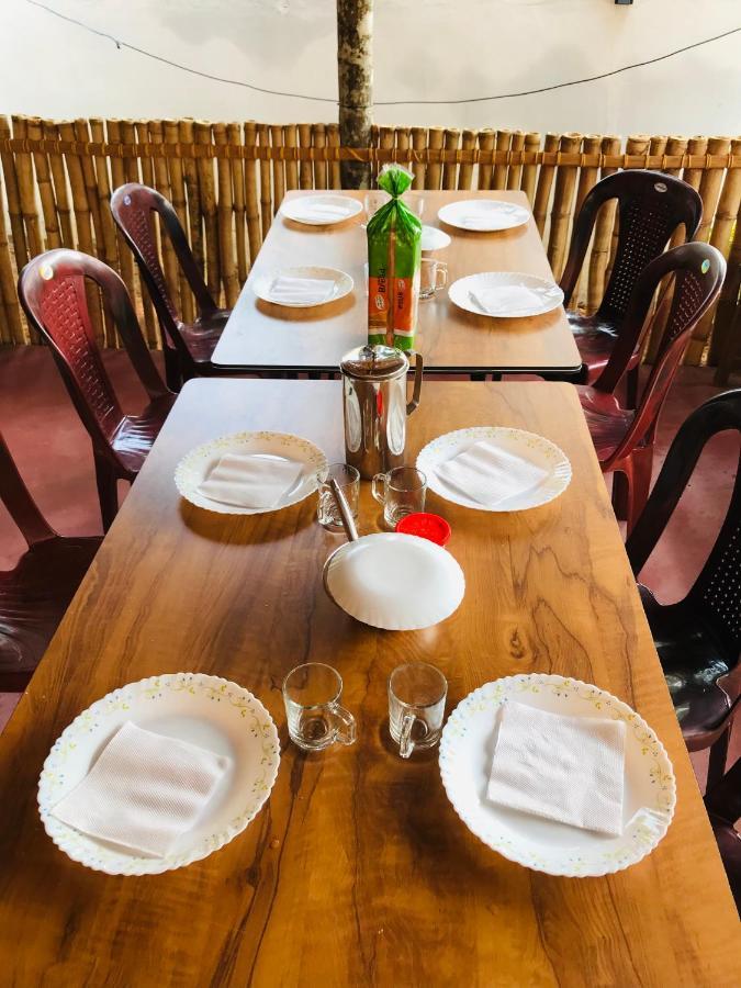 Partho Home Stay Padinjarathara Ngoại thất bức ảnh